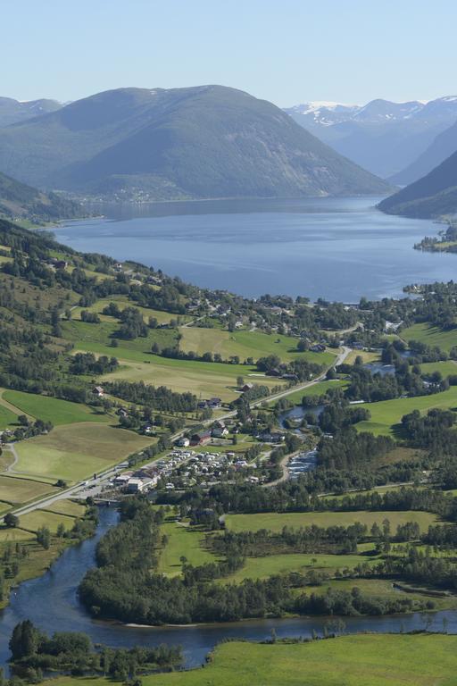 Jolstraholmen Camping Og Hytter Vassenden Bagian luar foto