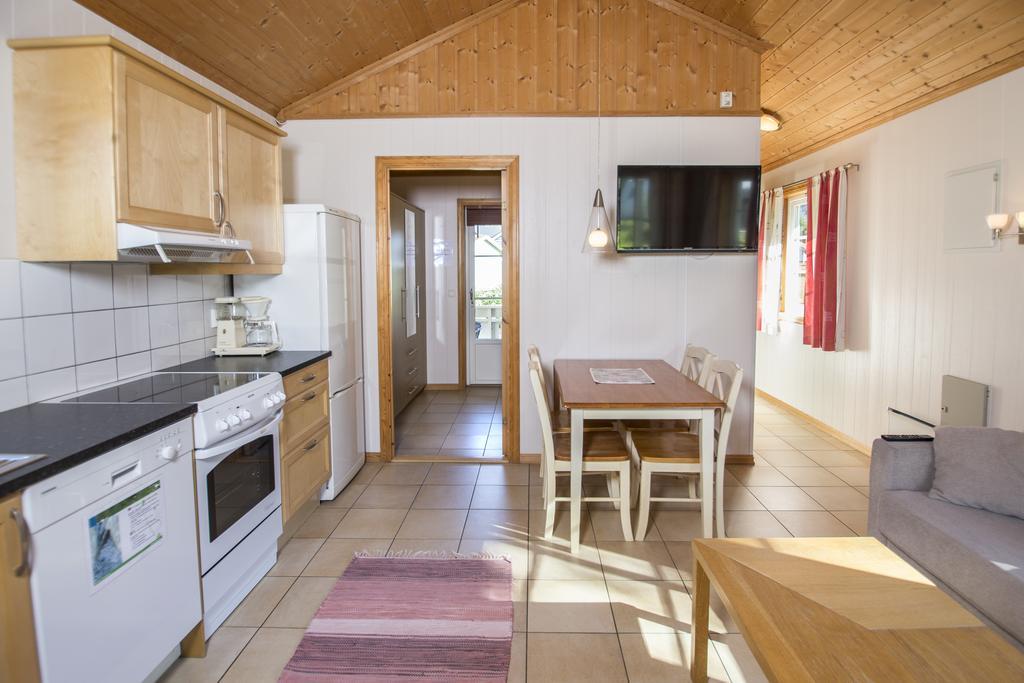 Jolstraholmen Camping Og Hytter Vassenden Ruang foto