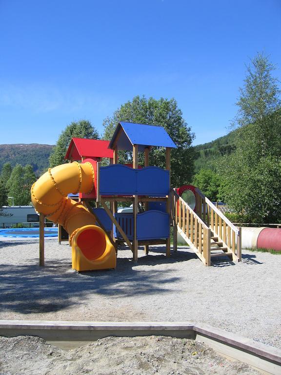 Jolstraholmen Camping Og Hytter Vassenden Bagian luar foto