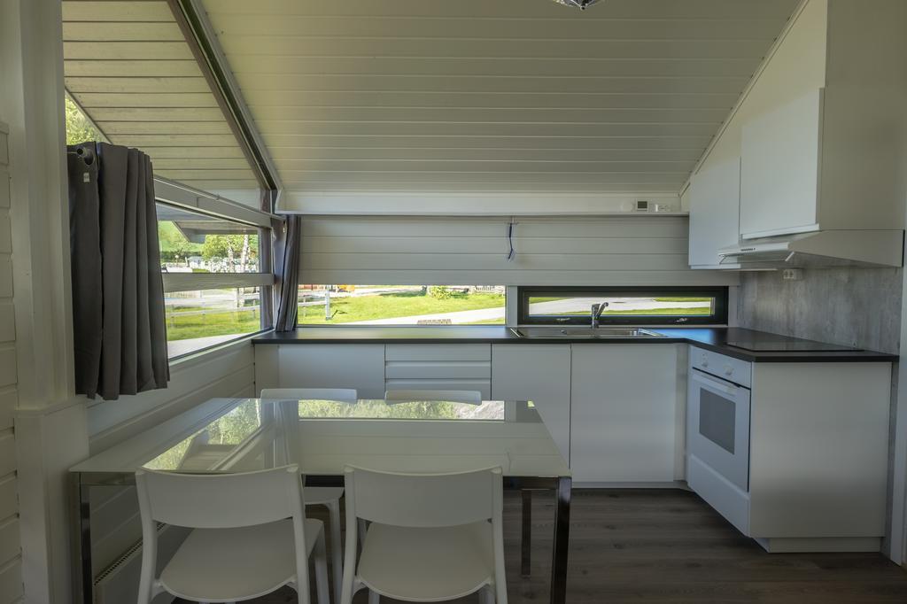 Jolstraholmen Camping Og Hytter Vassenden Bagian luar foto