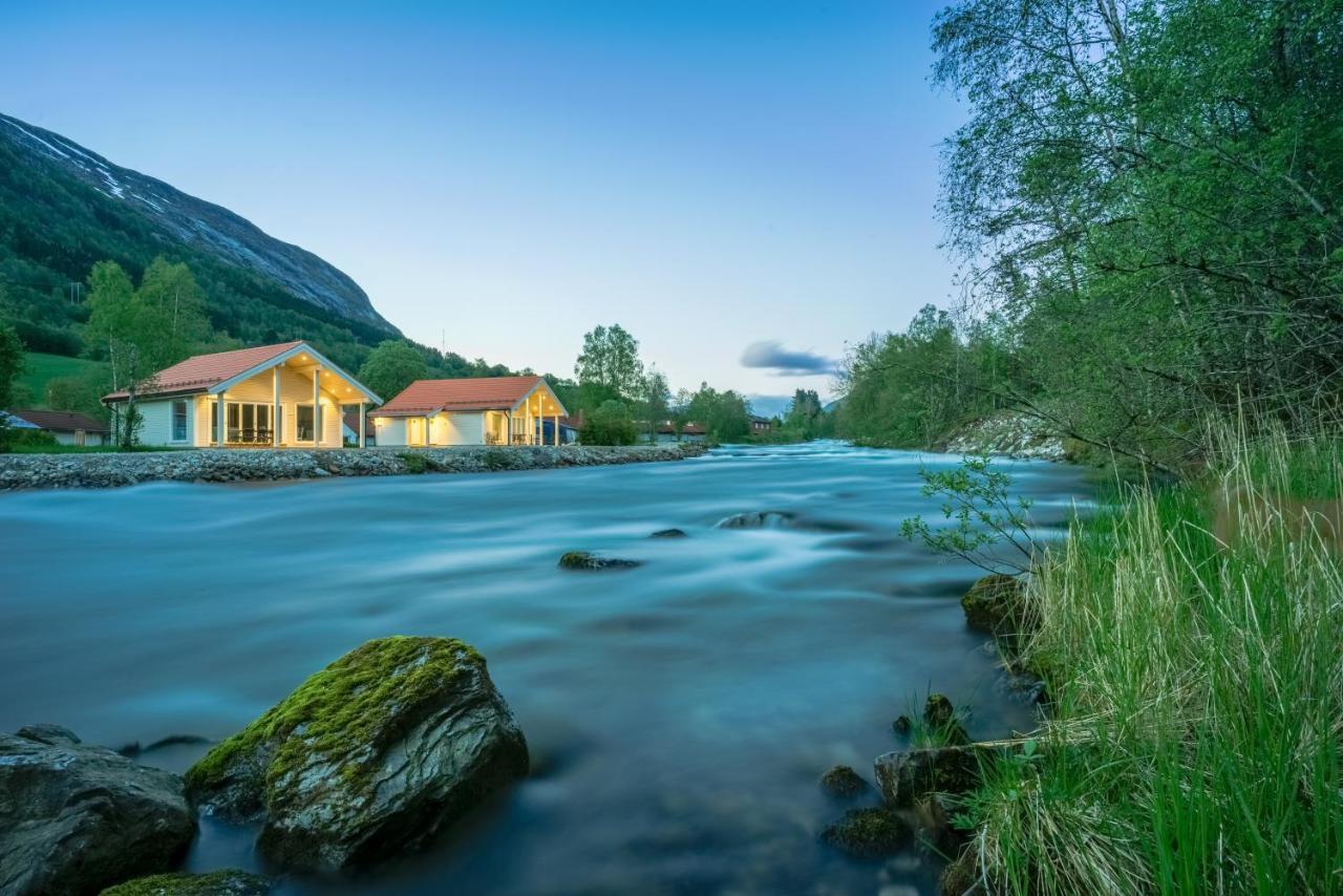 Jolstraholmen Camping Og Hytter Vassenden Bagian luar foto